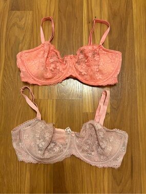 2 Victoria Secret  Lace Underwire Balconette Bra Bundle